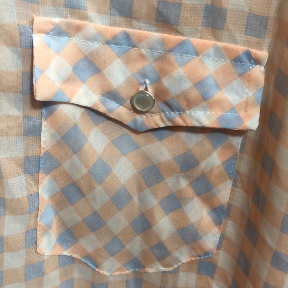 Light pink and blue button up shirt! - Picture 5 of 5